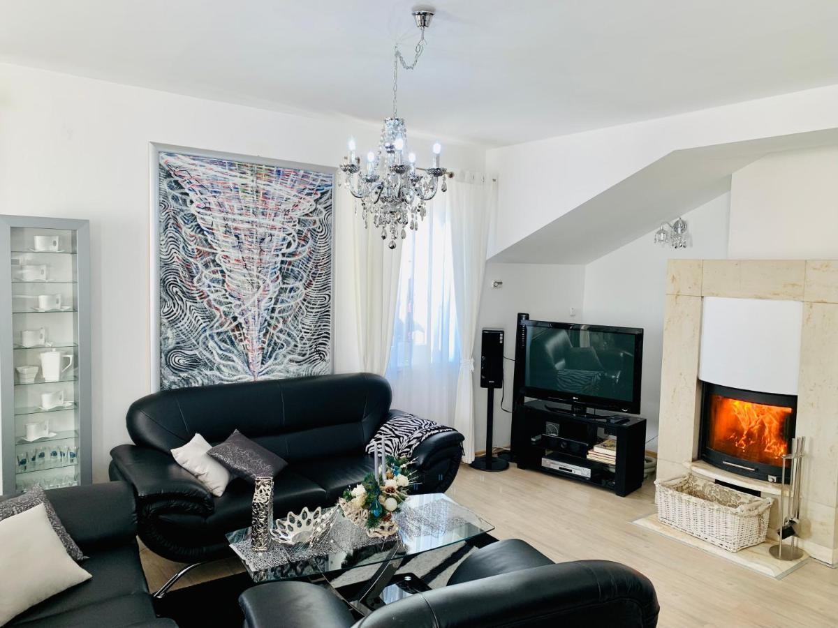 Apartman Residenz Poprad Bagian luar foto