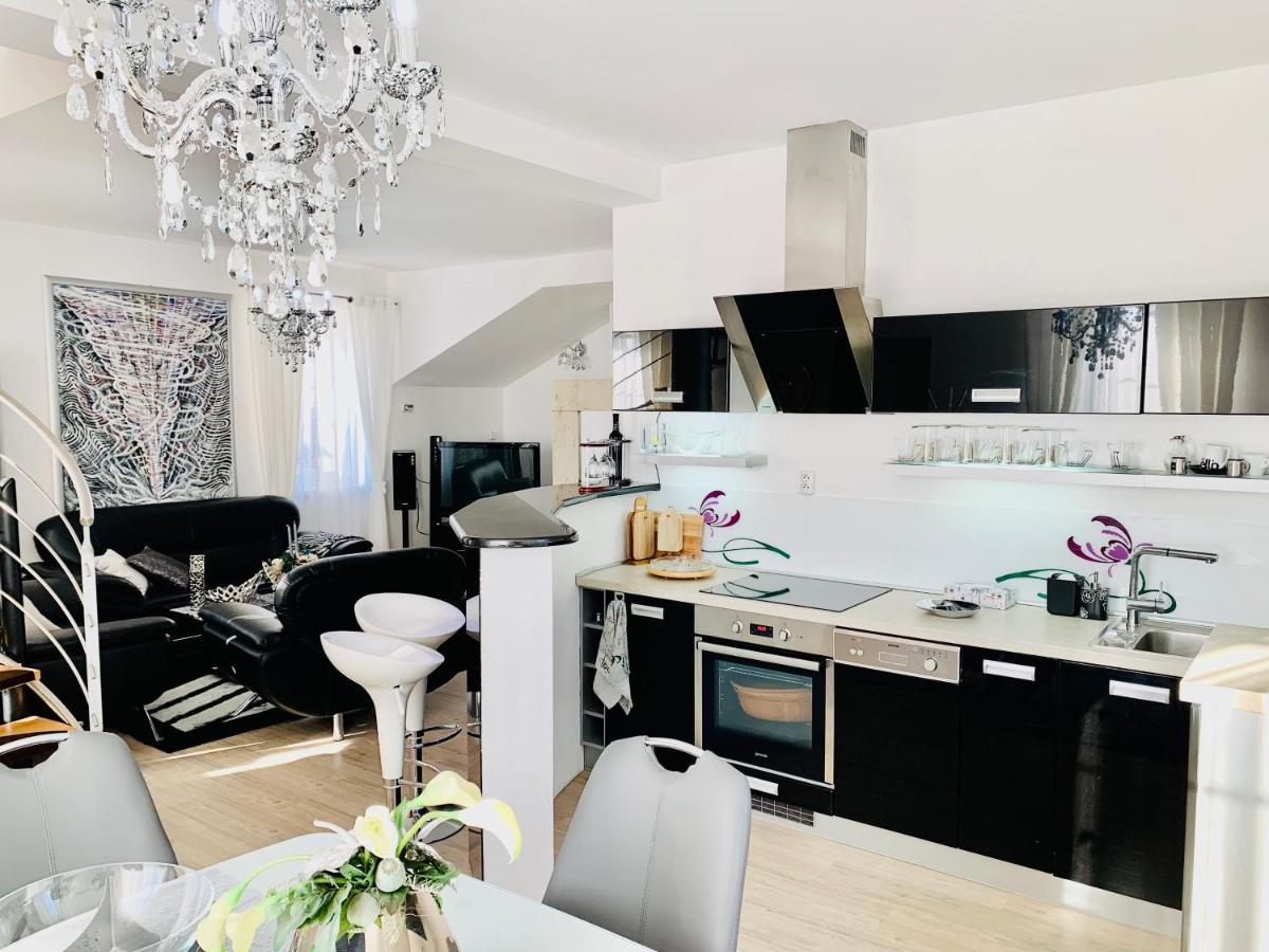 Apartman Residenz Poprad Bagian luar foto